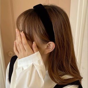 Black velvet headband